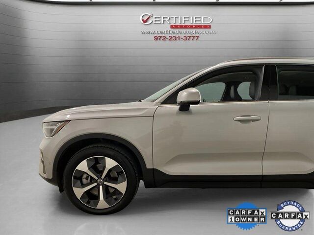 2025 Volvo XC40 B5 Plus Bright Theme Dallas TX