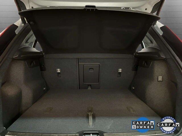 2025 Volvo XC40 B5 Plus Bright Theme Dallas TX