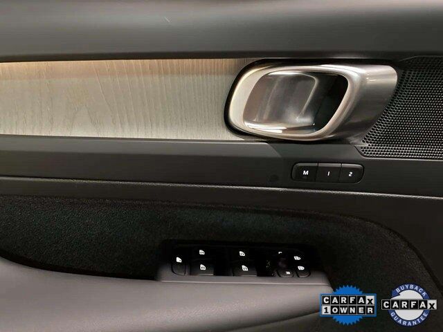 2025 Volvo XC40 B5 Plus Bright Theme Dallas TX