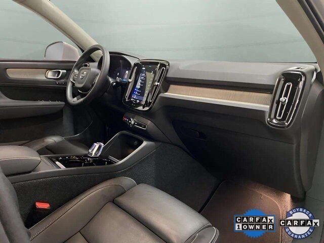 2025 Volvo XC40 B5 Plus Bright Theme Dallas TX