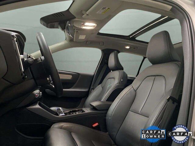 2025 Volvo XC40 B5 Plus Bright Theme Dallas TX