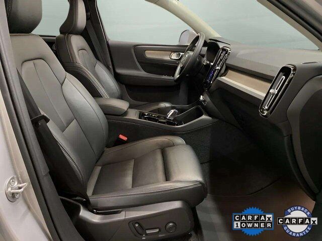 2025 Volvo XC40 B5 Plus Bright Theme Dallas TX