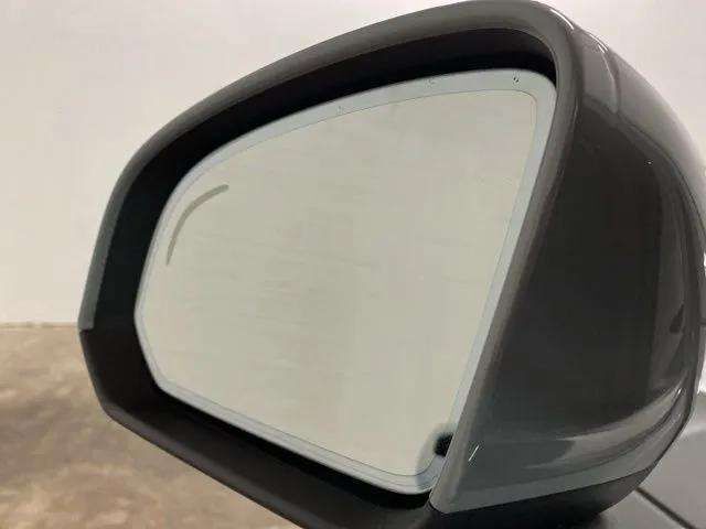 2025 Volvo XC40 B5 Plus Bright Theme Dallas TX