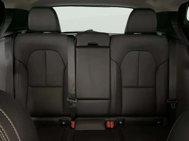 2025 Volvo XC40 B5 Plus Bright Theme Dallas TX