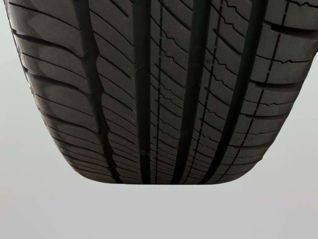 2025 Volvo XC40 B5 Plus Bright Theme Dallas TX