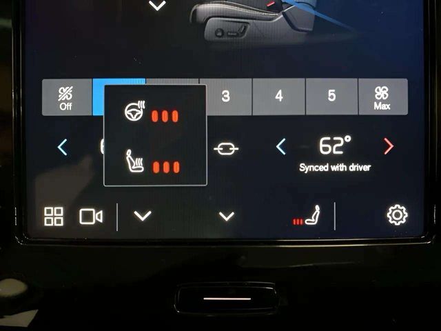 2025 Volvo XC40 B5 Plus Bright Theme Dallas TX