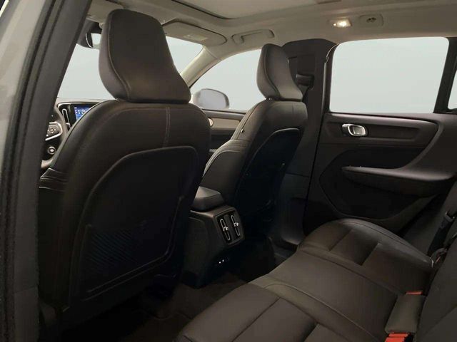 2025 Volvo XC40 B5 Plus Bright Theme Dallas TX