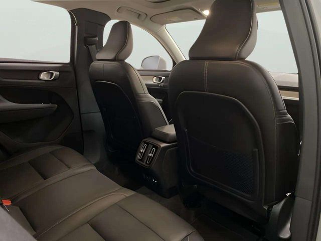 2025 Volvo XC40 B5 Plus Bright Theme Dallas TX