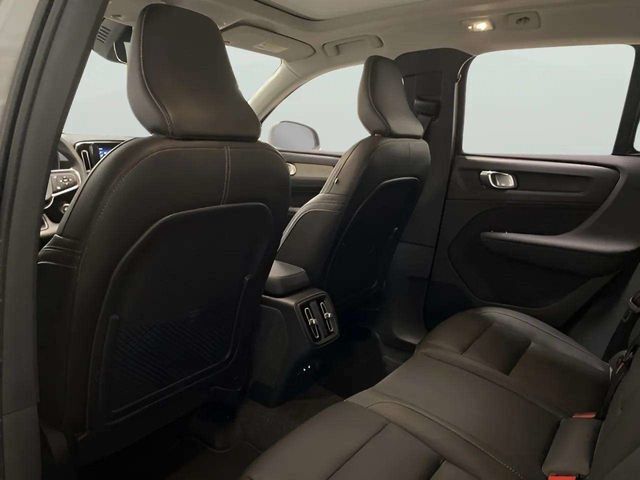 2025 Volvo XC40 B5 Plus Bright Theme Dallas TX