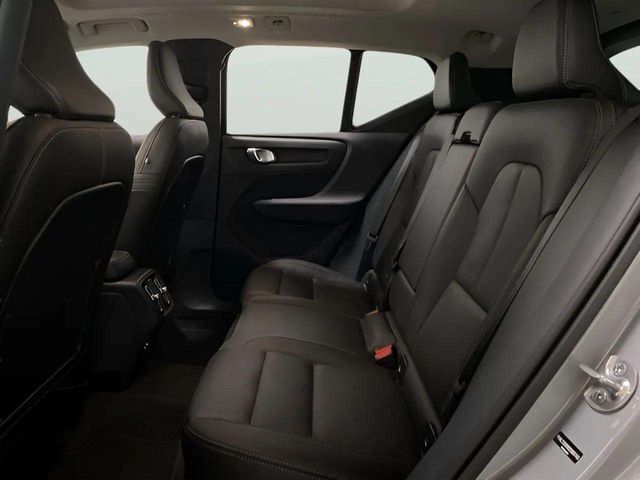 2025 Volvo XC40 B5 Plus Bright Theme Dallas TX