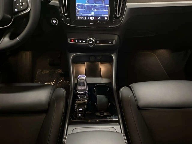 2025 Volvo XC40 B5 Plus Bright Theme Dallas TX