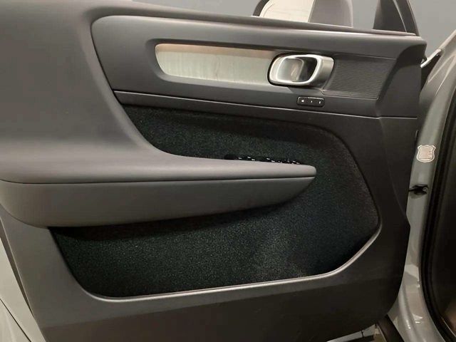 2025 Volvo XC40 B5 Plus Bright Theme Dallas TX