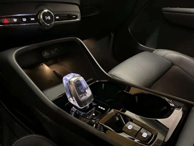 2025 Volvo XC40 B5 Plus Bright Theme Dallas TX