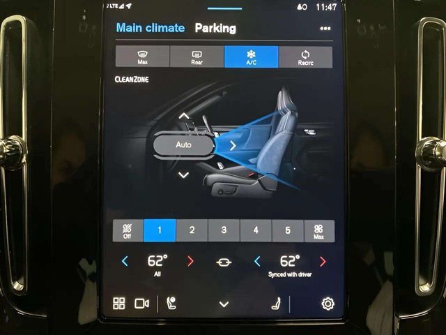 2025 Volvo XC40 B5 Plus Bright Theme Dallas TX