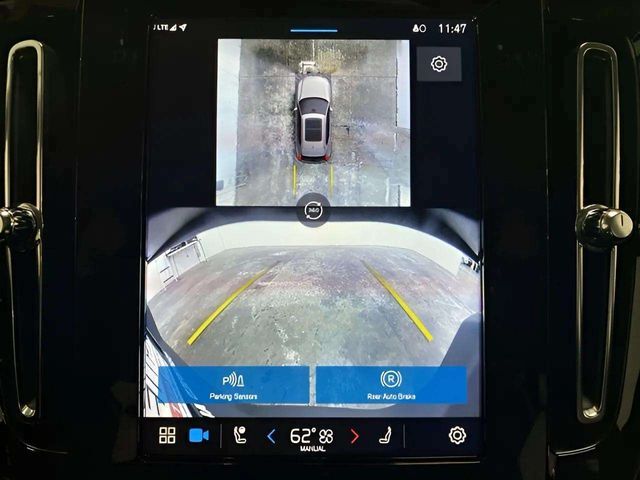 2025 Volvo XC40 B5 Plus Bright Theme Dallas TX