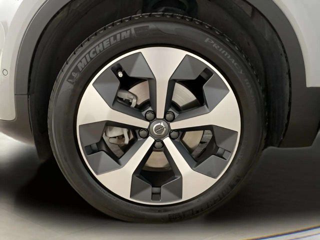 2025 Volvo XC40 B5 Plus Bright Theme Dallas TX