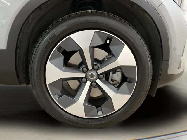 2025 Volvo XC40 B5 Plus Bright Theme Dallas TX