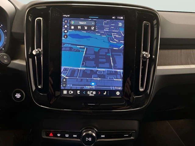 2025 Volvo XC40 B5 Plus Bright Theme Dallas TX
