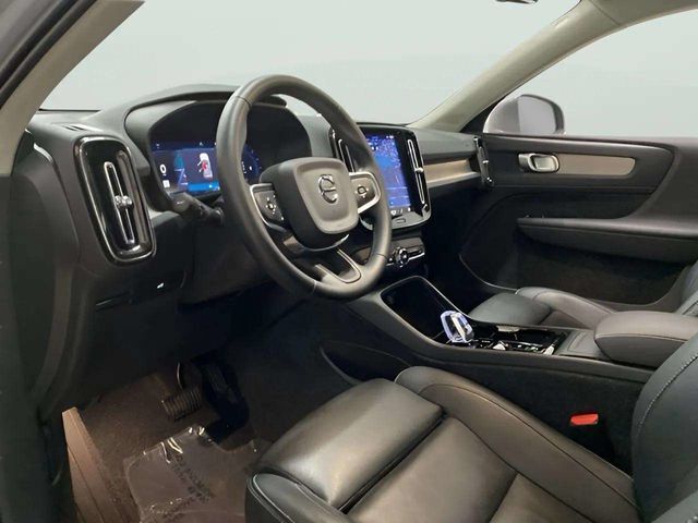 2025 Volvo XC40 B5 Plus Bright Theme Dallas TX