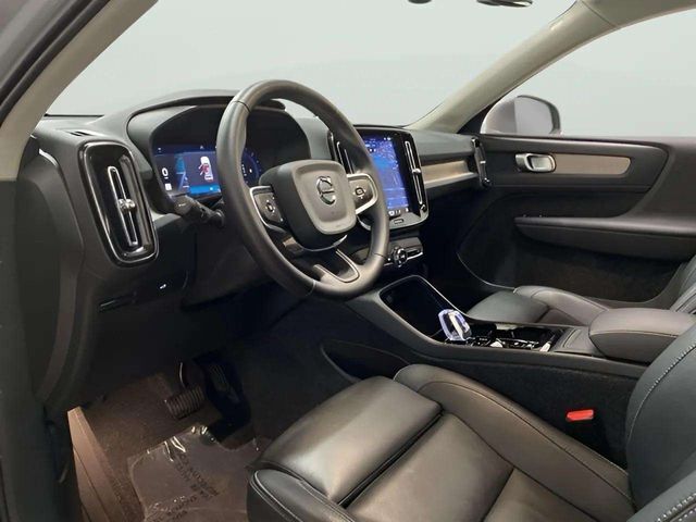 2025 Volvo XC40 B5 Plus Bright Theme Dallas TX