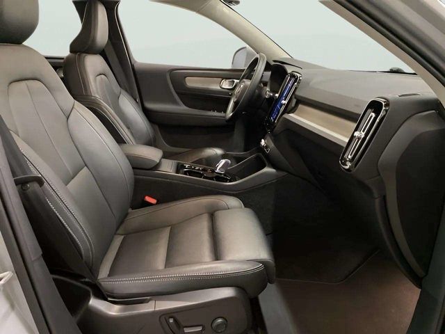 2025 Volvo XC40 B5 Plus Bright Theme Dallas TX