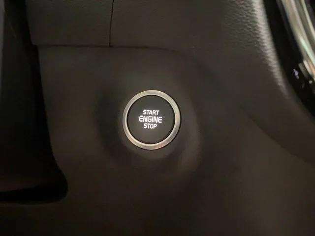 2025 Volvo XC40 B5 Plus Bright Theme Dallas TX