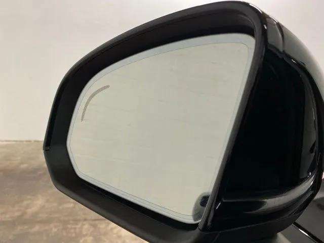 2025 Volvo XC40 B5 Plus Bright Theme Dallas TX