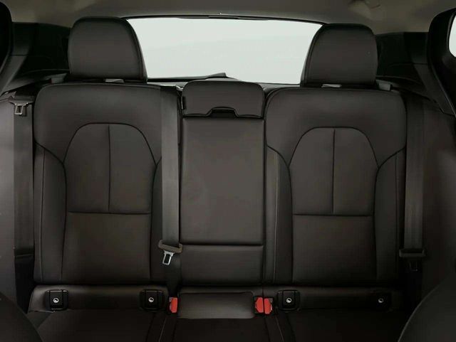 2025 Volvo XC40 B5 Plus Bright Theme Dallas TX