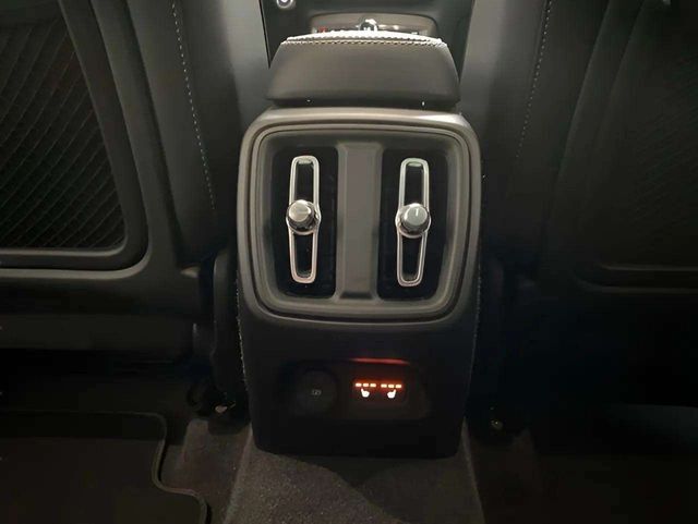 2025 Volvo XC40 B5 Plus Bright Theme Dallas TX