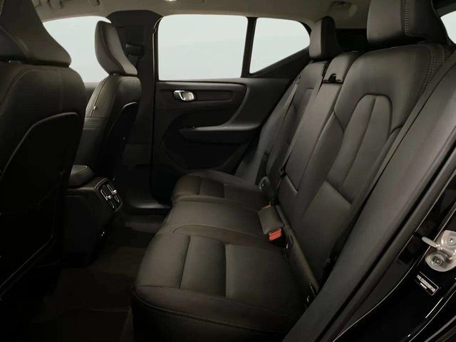 2025 Volvo XC40 B5 Plus Bright Theme Dallas TX