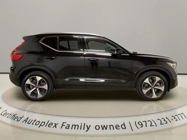2025 Volvo XC40 B5 Plus Bright Theme Dallas TX