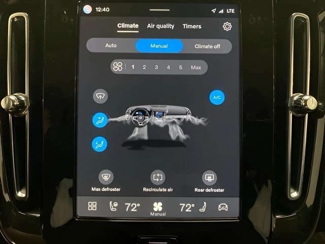 2025 Volvo XC40 B5 Plus Bright Theme Dallas TX