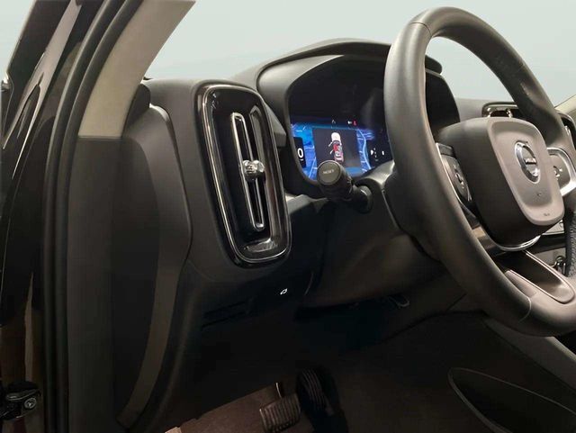 2025 Volvo XC40 B5 Plus Bright Theme Dallas TX