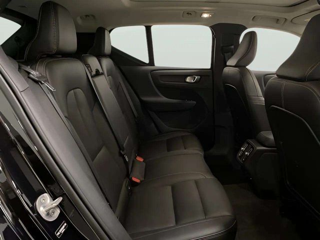 2025 Volvo XC40 B5 Plus Bright Theme Dallas TX