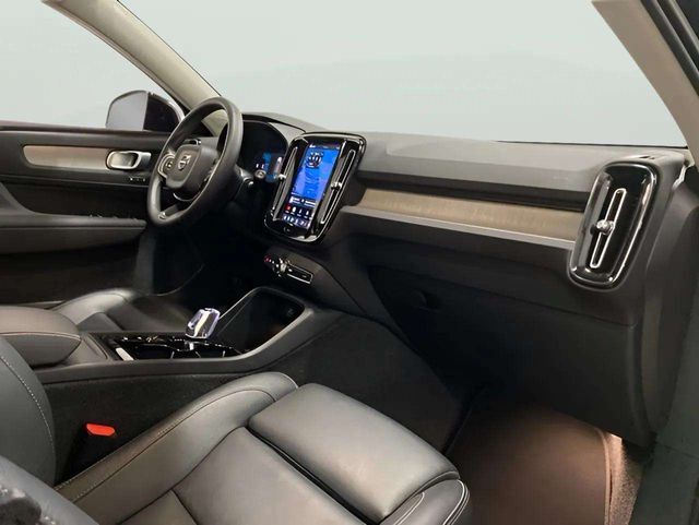 2025 Volvo XC40 B5 Plus Bright Theme Dallas TX