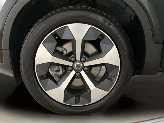 2025 Volvo XC40 B5 Plus Bright Theme Dallas TX