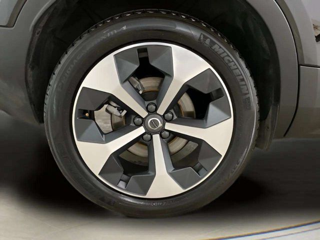 2025 Volvo XC40 B5 Plus Bright Theme Dallas TX