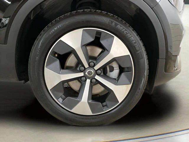 2025 Volvo XC40 B5 Plus Bright Theme Dallas TX
