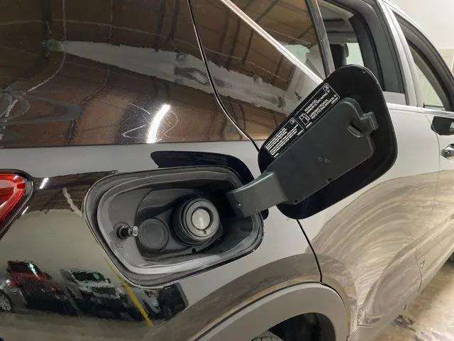 2025 Volvo XC40 B5 Plus Bright Theme Dallas TX