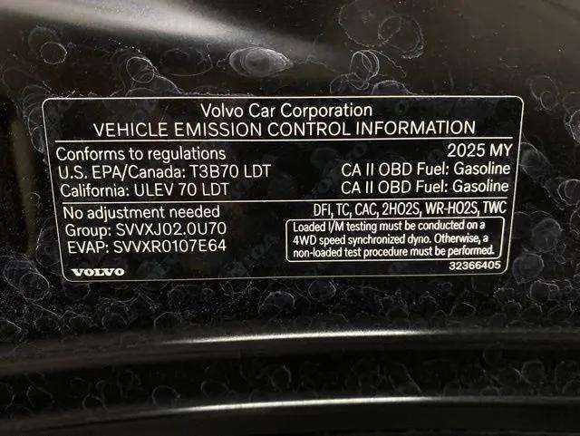2025 Volvo XC40 B5 Plus Bright Theme Dallas TX