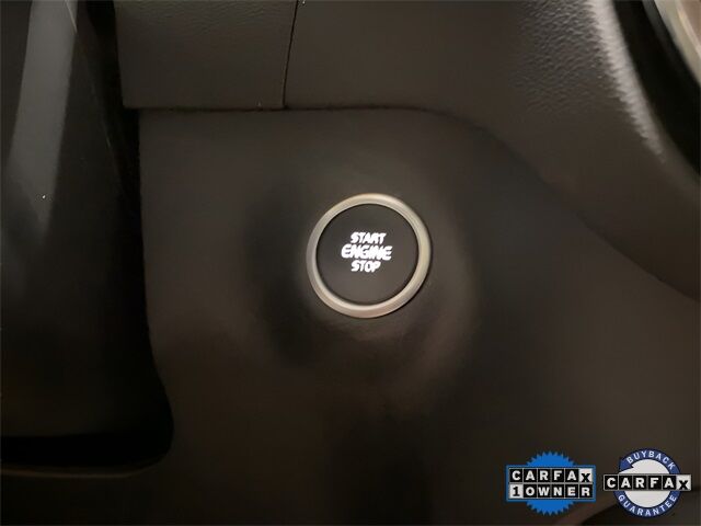 2025 Volvo XC40 B5 Plus Bright Theme Dallas TX