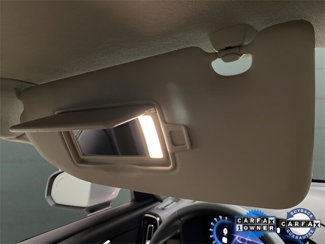 2025 Volvo XC40 B5 Plus Bright Theme Dallas TX