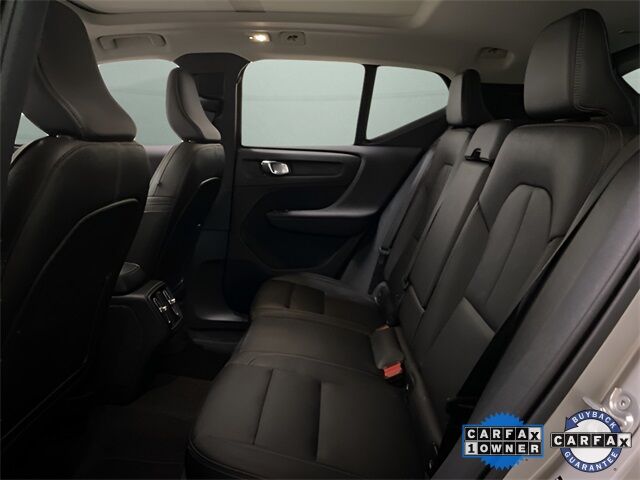 2025 Volvo XC40 B5 Plus Bright Theme Dallas TX