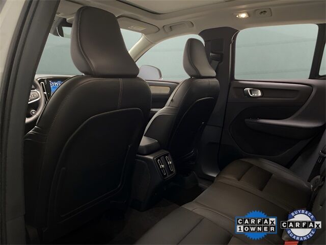 2025 Volvo XC40 B5 Plus Bright Theme Dallas TX