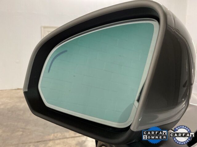 2025 Volvo XC40 B5 Plus Bright Theme Dallas TX