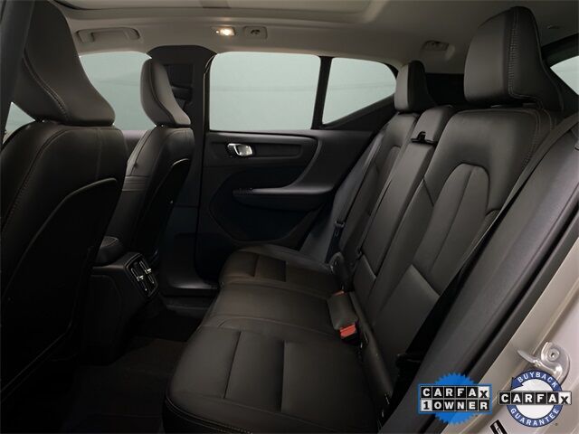 2025 Volvo XC40 B5 Plus Bright Theme Dallas TX