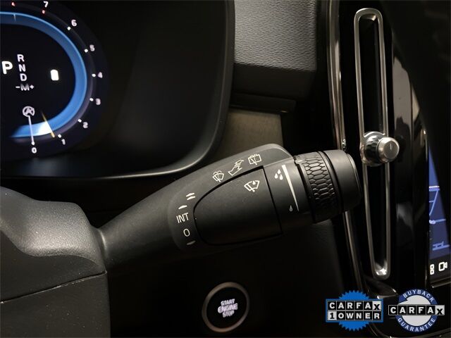 2025 Volvo XC40 B5 Plus Bright Theme Dallas TX