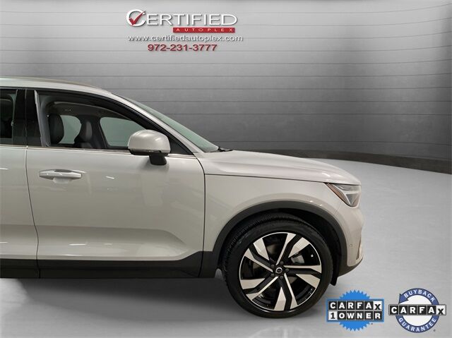 2025 Volvo XC40 B5 Plus Bright Theme Dallas TX