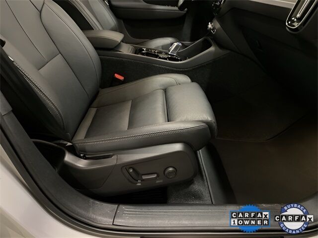 2025 Volvo XC40 B5 Plus Bright Theme Dallas TX