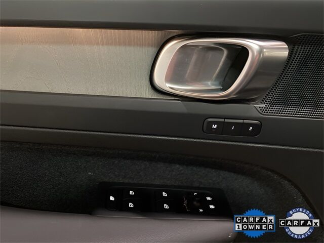 2025 Volvo XC40 B5 Plus Bright Theme Dallas TX